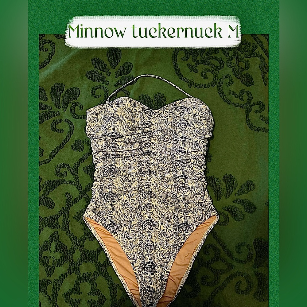 NWOT Minnow x Tuckernuck Women’s Blue Paisley One Piece Size medium
